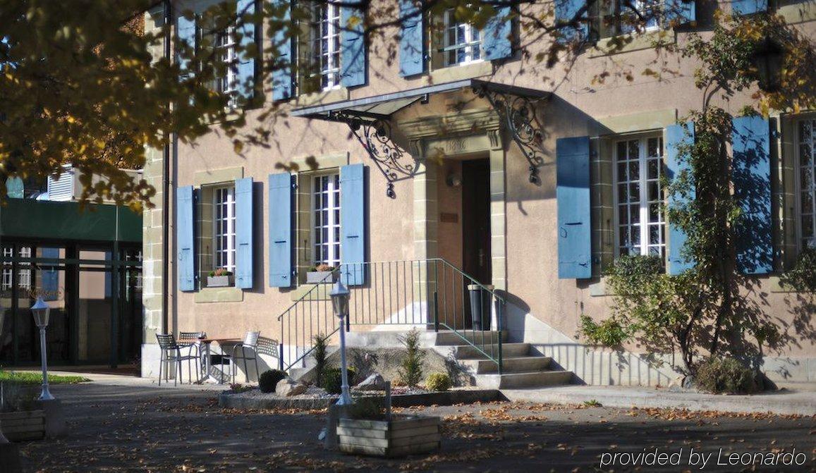 Hostellerie Les Chevreuils Lausana Exterior foto