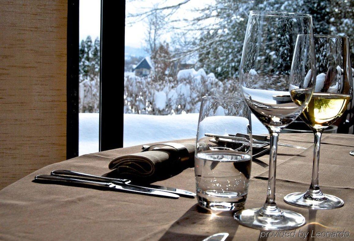 Hostellerie Les Chevreuils Lausana Restaurante foto