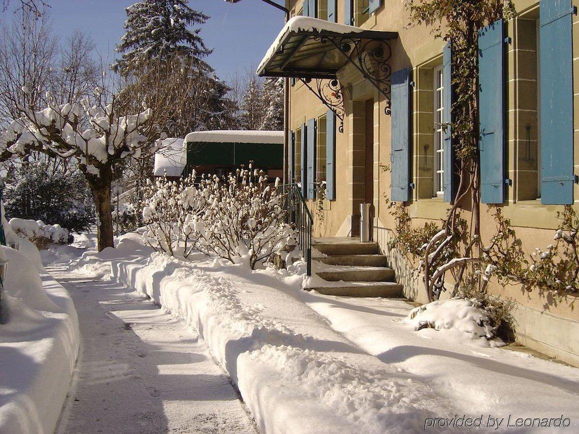 Hostellerie Les Chevreuils Lausana Exterior foto