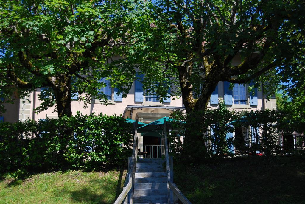 Hostellerie Les Chevreuils Lausana Exterior foto
